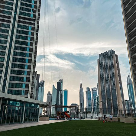 Stunning Burj View Dubai Mall Access Infinity Pool Apartment Bagian luar foto