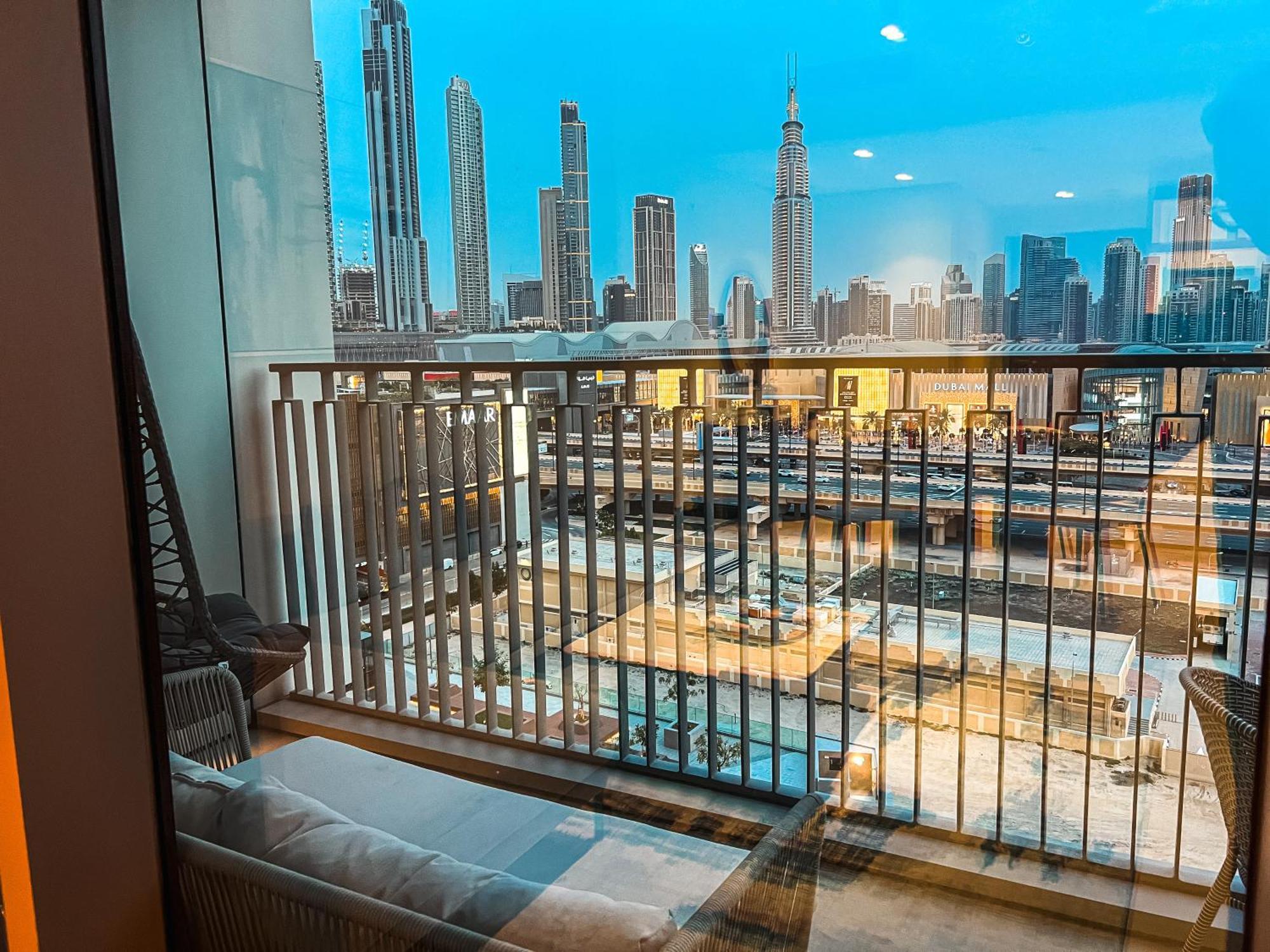 Stunning Burj View Dubai Mall Access Infinity Pool Apartment Bagian luar foto