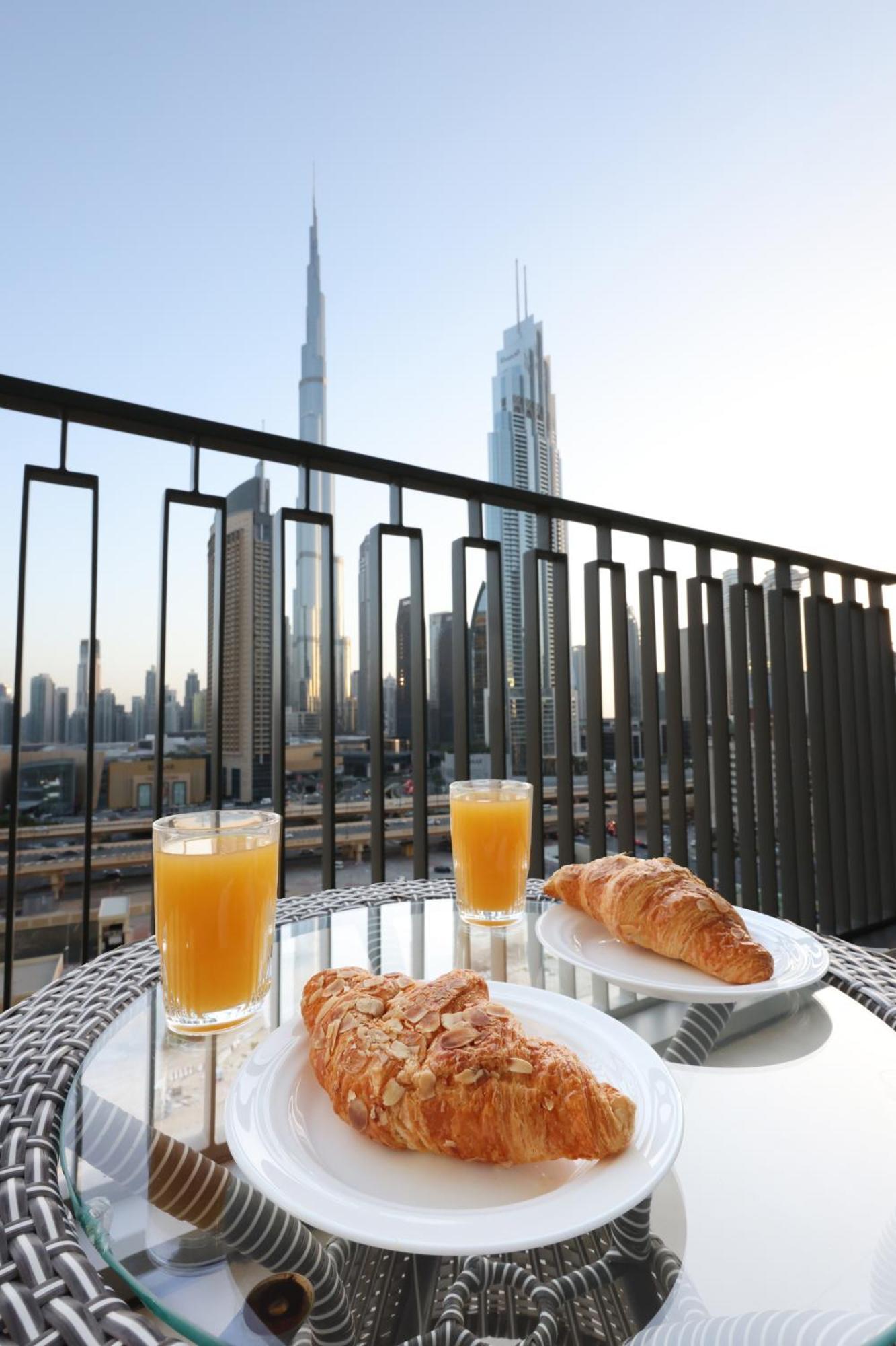 Stunning Burj View Dubai Mall Access Infinity Pool Apartment Bagian luar foto